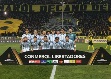 UNO x UNO: RACING jugó feo ante Peñarol
