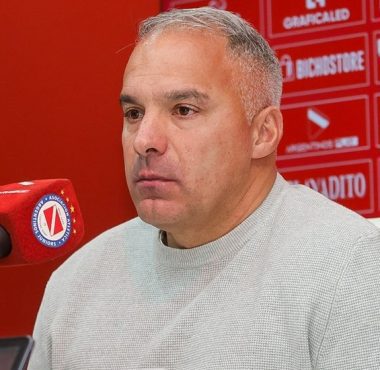 Berscé afirmó que Racing perdió el control diez minutos