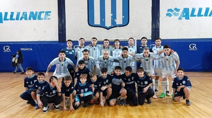 Paliza académica: Racing se quedó con el clásico