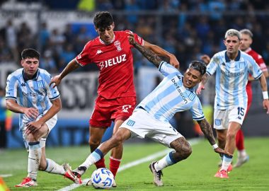 Racing busca el tercer triunfo consecutivo en la visita a Huracán