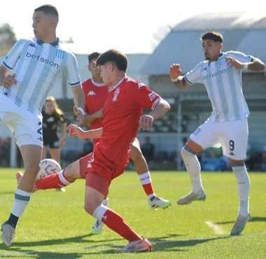 La Reserva de Racing perdió por goleada con Huracán