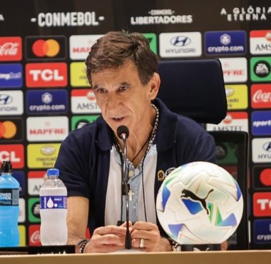 Costas afirmó que Racing va a estar en la final en Lima