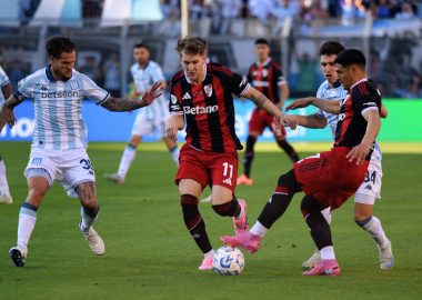 Racing cayó con River y quedó eliminado