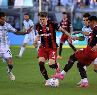 Racing cayó con River y quedó eliminado