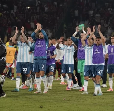 La medida que tomó Costas en Racing pensando en Flamengo