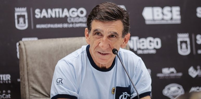 Costas afirmó que Racing tiene que estar entre los ocho