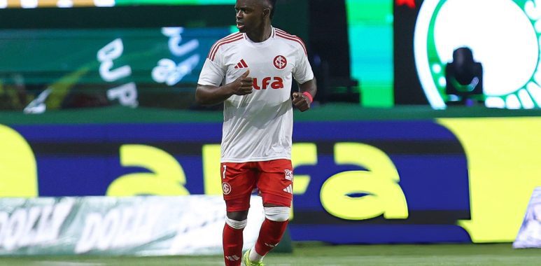 Racing reclama una deuda al Inter por Carbonero