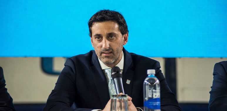 Milito contó que Racing le ofreció seguir a Costas