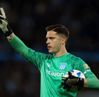 "Racing recibirá una oferta por Cambeses que será difícil decir que no"