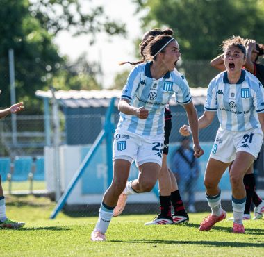 El femenino de Racing se metió en cuartos de final