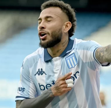 Duván Vergara: gol, figura y dedicatoria en Racing