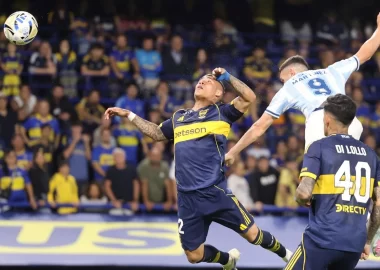 La fe del goleador de Racing mueve montañas y silencia estadios