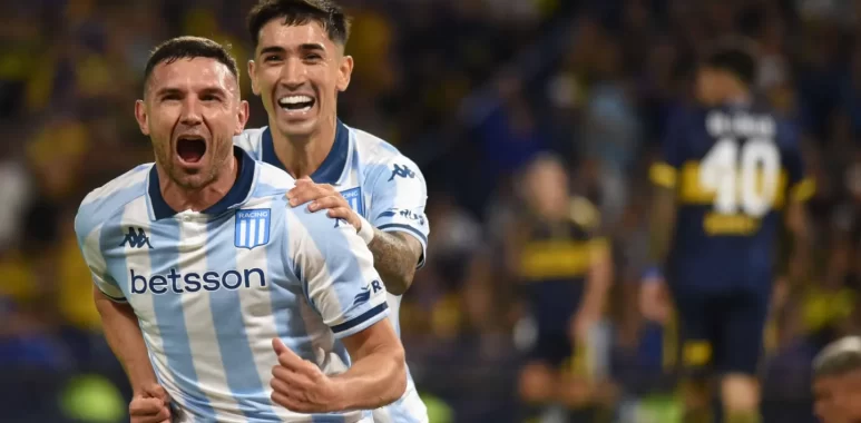 La figura de Racing: Gloria a Dios, Adrián